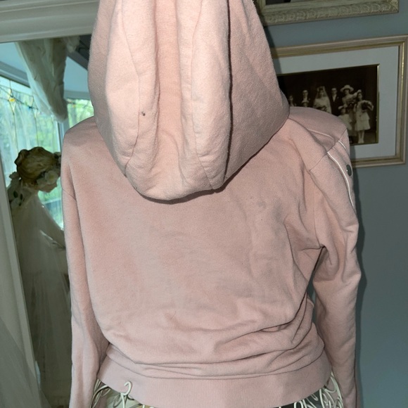 PINK Victoria Secret’s Pink Metal Snap Hoodie. - Picture 4 of 9